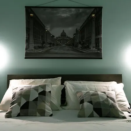 Apartment Domus Trionfale - 8 Min Walk To Vatican, 500mt To Metro A, A-c *