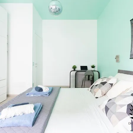 Apartment Domus Trionfale - 8 Min Walk To Vatican, 500mt To Metro A, A-c *